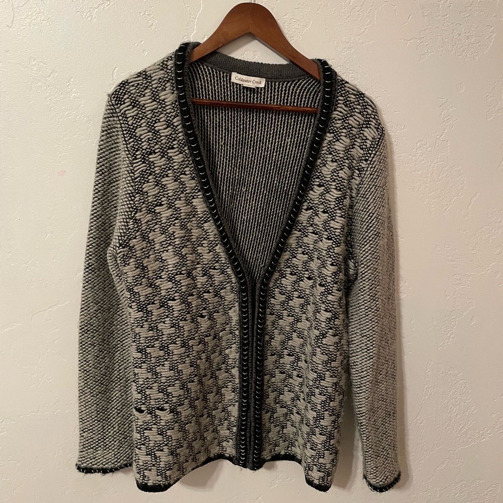 Cardigan sweater